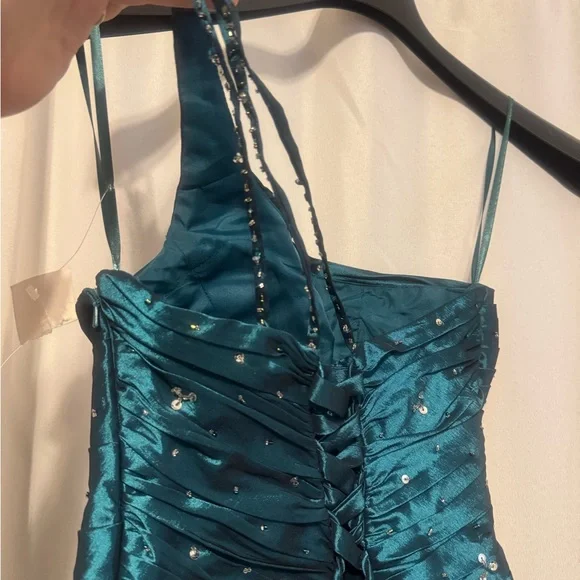 Cinderella Teal One Shoulder Dress - Picture 11 of 12